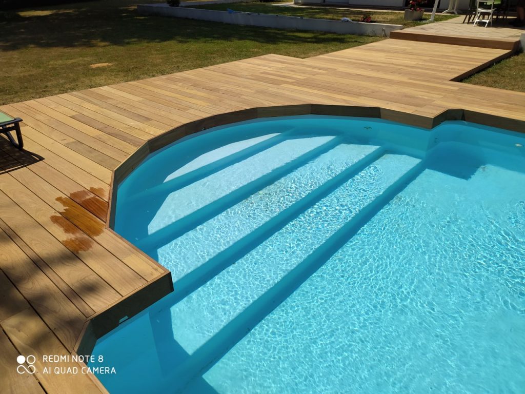 Terrasse autour piscine
